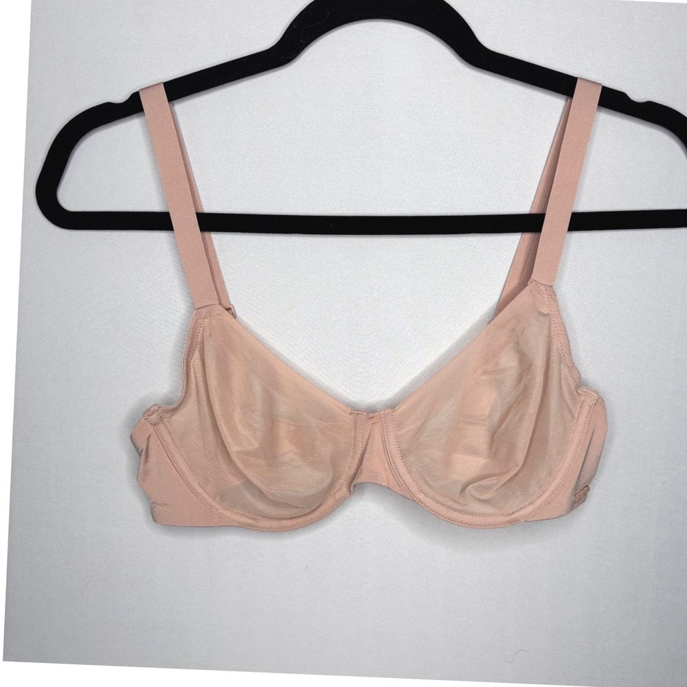 SKIMS Light Pink Bra